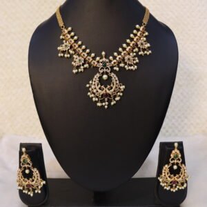 SWA16-Guttapusalu neckpiece with earrings